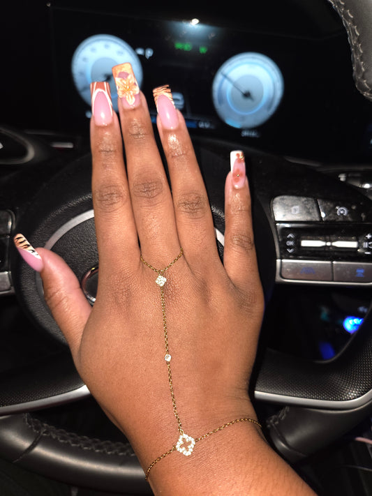Clover Hand Chain
