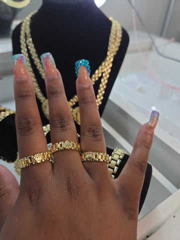 Rollie Band Crown Ring