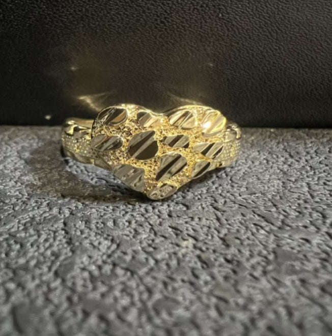Nugget Heart Rollie Ring