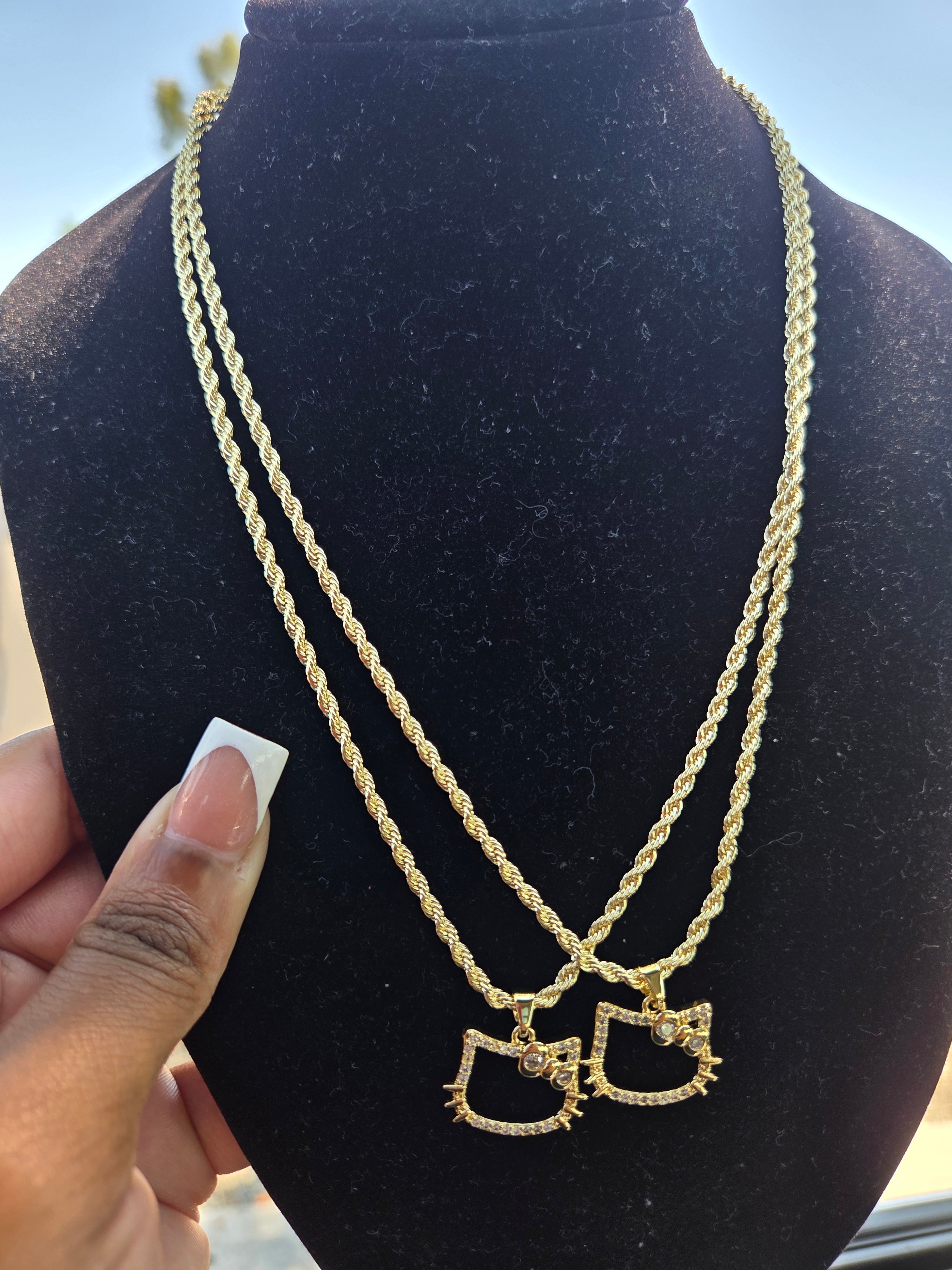 HK Outline Head Necklace